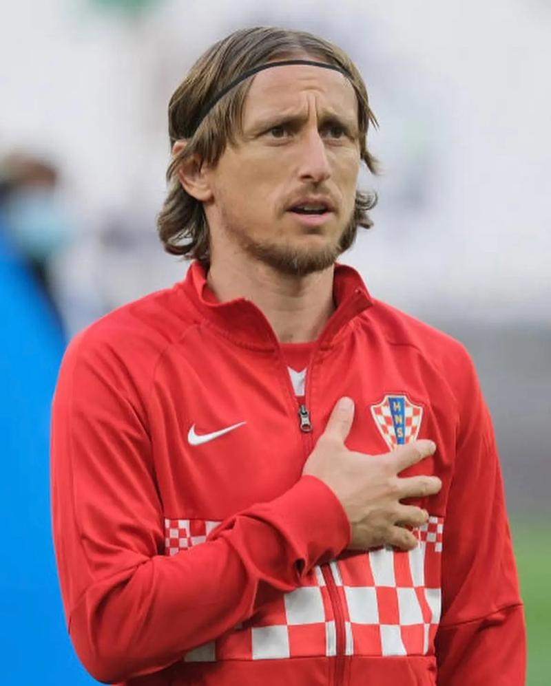 FC26欧冠黄金时刻卡：哈兰德、亚马尔、米利唐、埃斯特旺在列